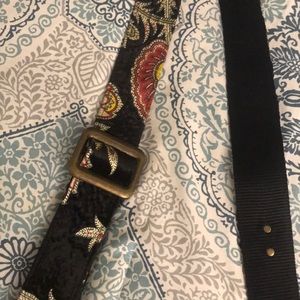 Velvet Paisley Guitar Strap